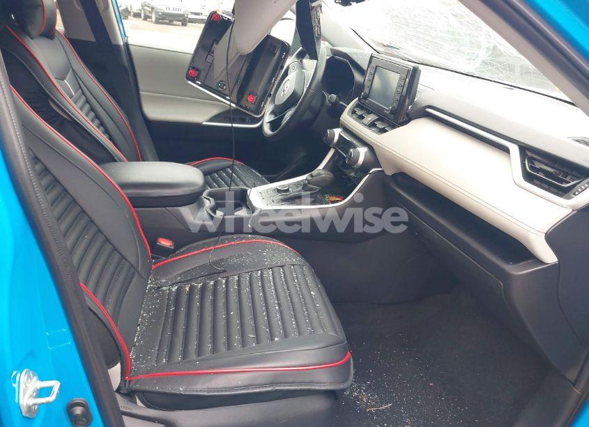 Photo 5 of 2020 Toyota Rav4 HYBRID XLE (VIN 2T3RWRFV2LW077305)