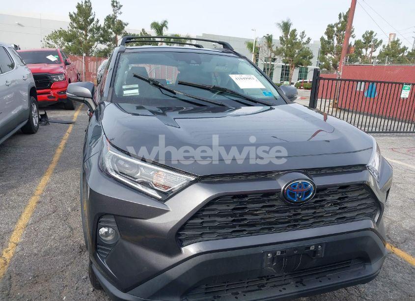 Photo 12 of 2021 Toyota Rav4 HYBRID XLE (VIN 2T3RWRFV2MW108442)