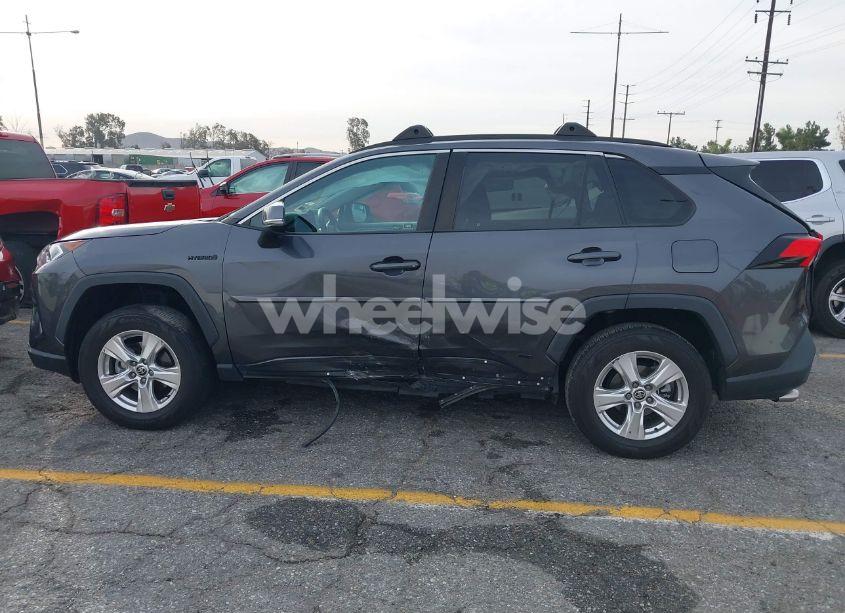 Photo 14 of 2021 Toyota Rav4 HYBRID XLE (VIN 2T3RWRFV2MW108442)