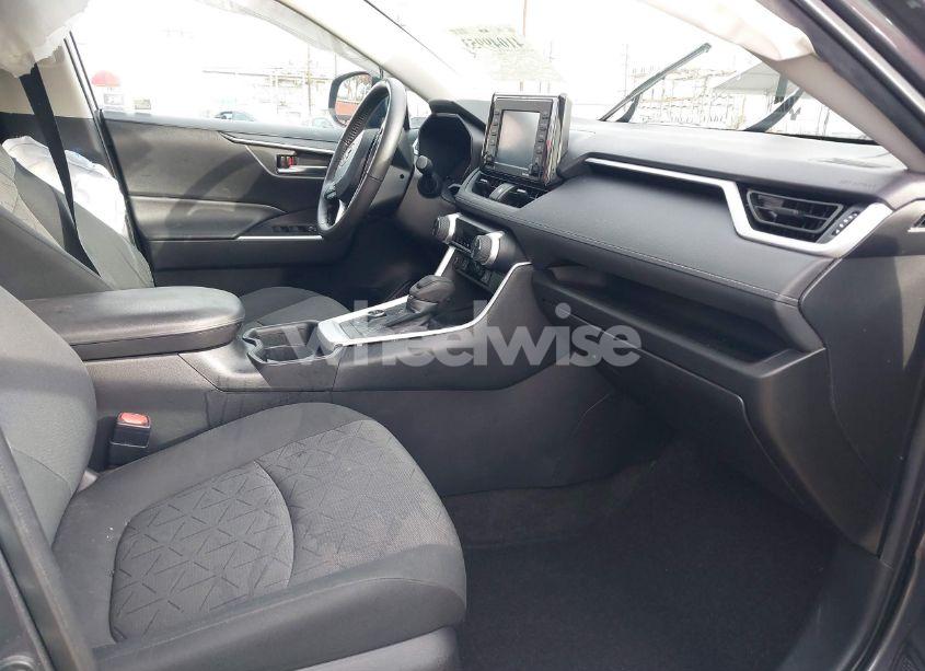 Photo 5 of 2021 Toyota Rav4 HYBRID XLE (VIN 2T3RWRFV2MW108442)