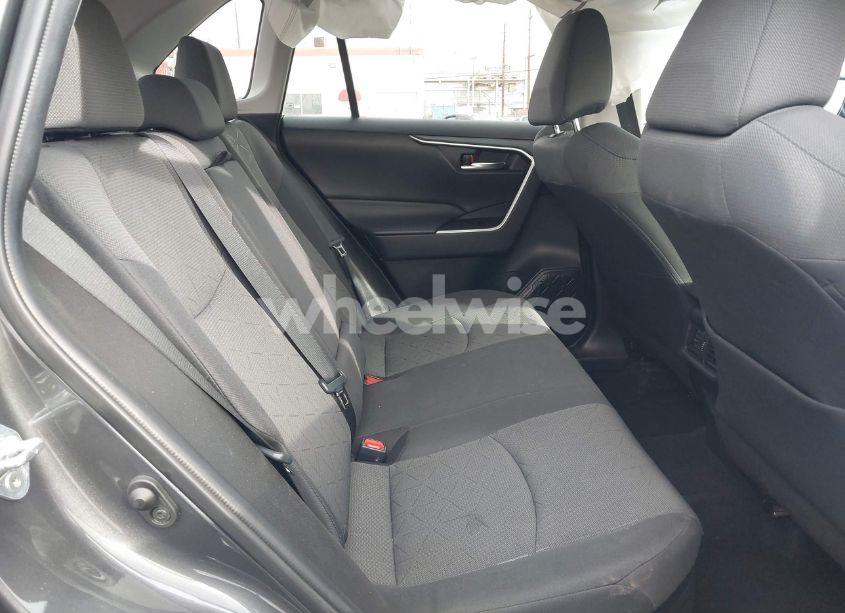 Photo 8 of 2021 Toyota Rav4 HYBRID XLE (VIN 2T3RWRFV2MW108442)