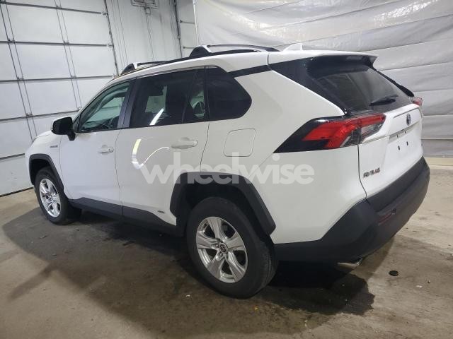 Photo 5 of 2021 TOYOTA RAV4 XLE (VIN 2T3RWRFV2MW112779)
