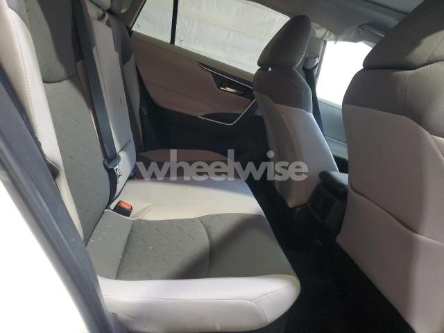 Photo 9 of 2021 TOYOTA RAV4 XLE (VIN 2T3RWRFV2MW112779)