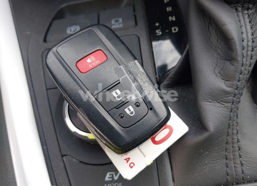 Photo 11 of 2021 Toyota Rav4 HYBRID XLE (VIN 2T3RWRFV2MW115102)