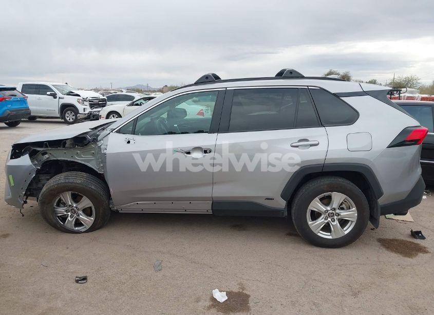 Photo 15 of 2021 Toyota Rav4 HYBRID XLE (VIN 2T3RWRFV2MW115102)