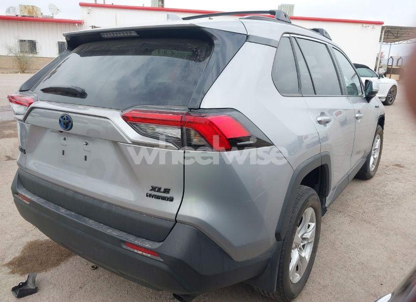 Photo 4 of 2021 Toyota Rav4 HYBRID XLE (VIN 2T3RWRFV2MW115102)