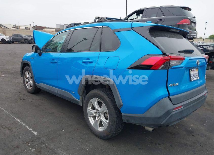 Photo 3 of 2019 Toyota Rav4 HYBRID XLE (VIN 2T3RWRFV3KW012400)