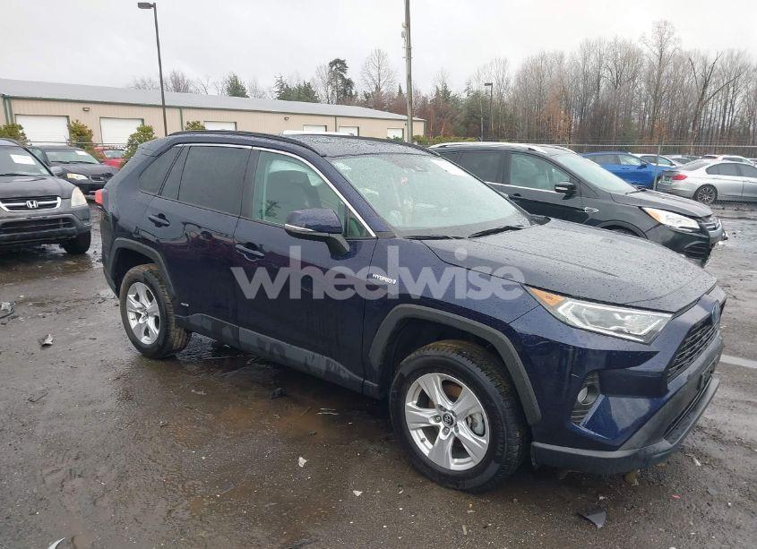 2019 Toyota Rav4 HYBRID XLE (VIN 2T3RWRFV3KW040410) main photo