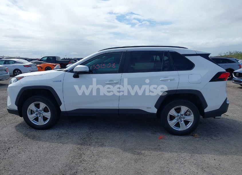 Photo 14 of 2020 Toyota Rav4 HYBRID XLE (VIN 2T3RWRFV3LW064563)