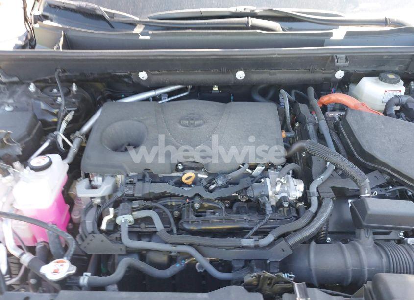 Photo 10 of 2024 Toyota Rav4 HYBRID XLE (VIN 2T3RWRFV3RW197297)
