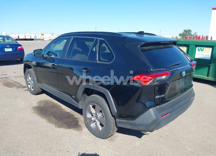 Photo 3 of 2024 Toyota Rav4 HYBRID XLE (VIN 2T3RWRFV3RW197297)