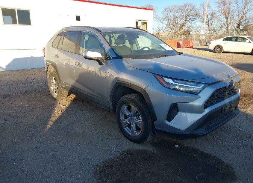 2024 Toyota Rav4 HYBRID XLE (VIN 2T3RWRFV3RW200862) main photo