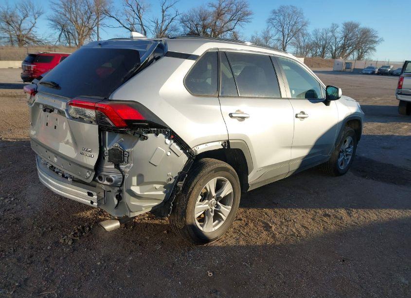 Photo 4 of 2024 Toyota Rav4 HYBRID XLE (VIN 2T3RWRFV3RW200862)