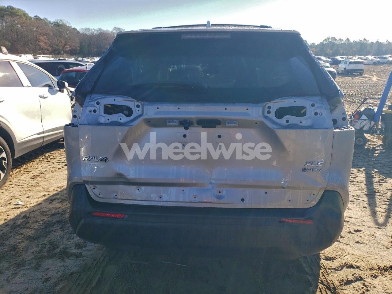 Photo 6 of 2025 TOYOTA RAV4 XLE (VIN 2T3RWRFV3SW278287)