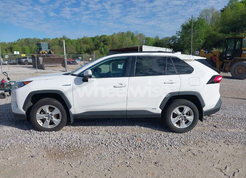 Photo 14 of 2020 Toyota Rav4 HYBRID XLE (VIN 2T3RWRFV4LW064880)