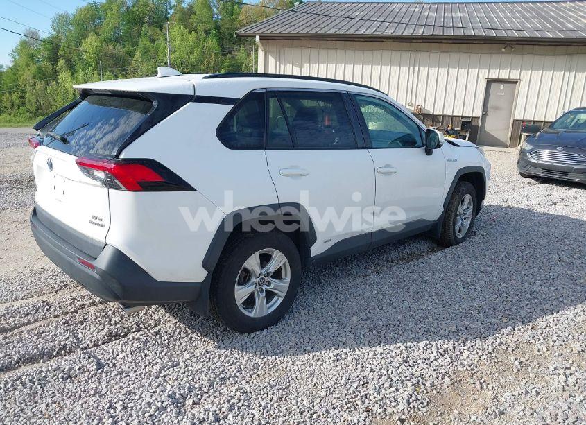 Photo 4 of 2020 Toyota Rav4 HYBRID XLE (VIN 2T3RWRFV4LW064880)