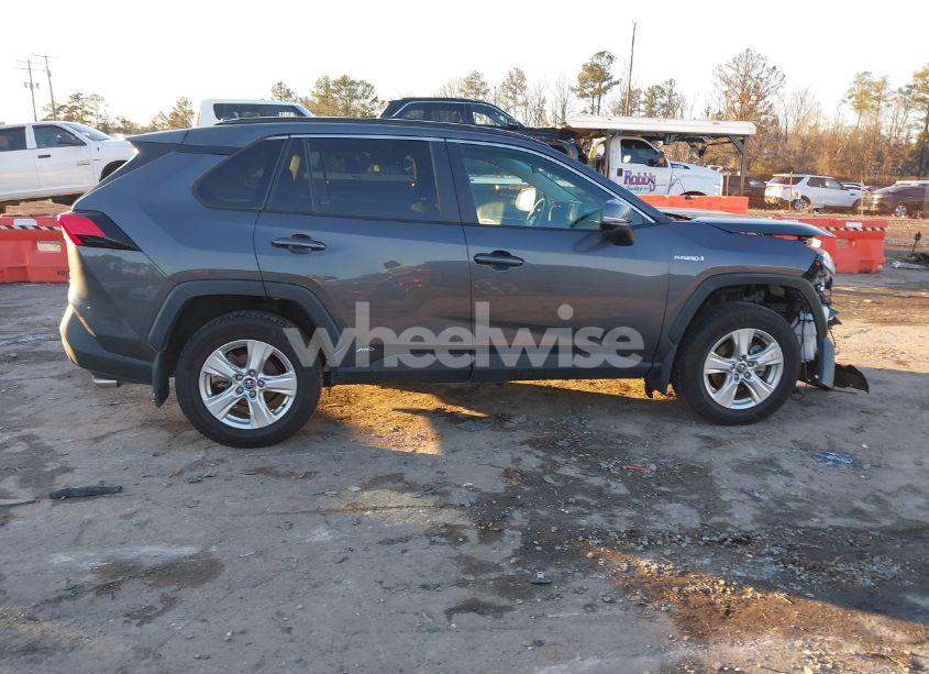 Photo 13 of 2020 Toyota Rav4 HYBRID XLE (VIN 2T3RWRFV4LW077855)