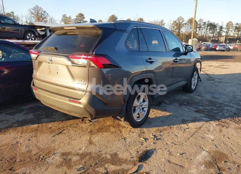 Photo 4 of 2020 Toyota Rav4 HYBRID XLE (VIN 2T3RWRFV4LW077855)