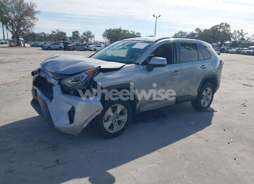Photo 2 of 2020 Toyota Rav4 HYBRID XLE (VIN 2T3RWRFV4LW096437)