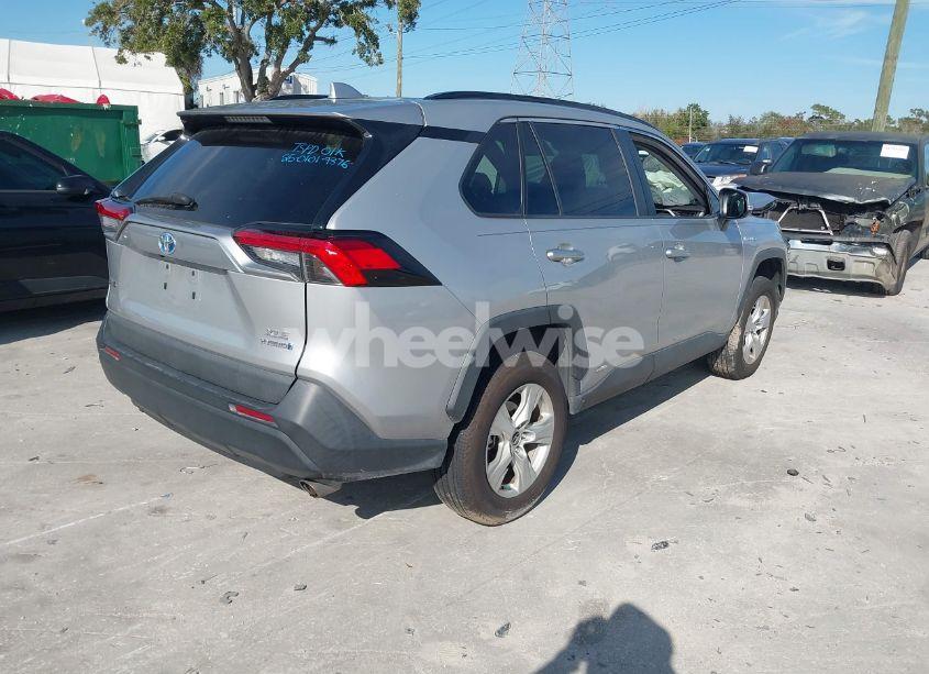 Photo 4 of 2020 Toyota Rav4 HYBRID XLE (VIN 2T3RWRFV4LW096437)