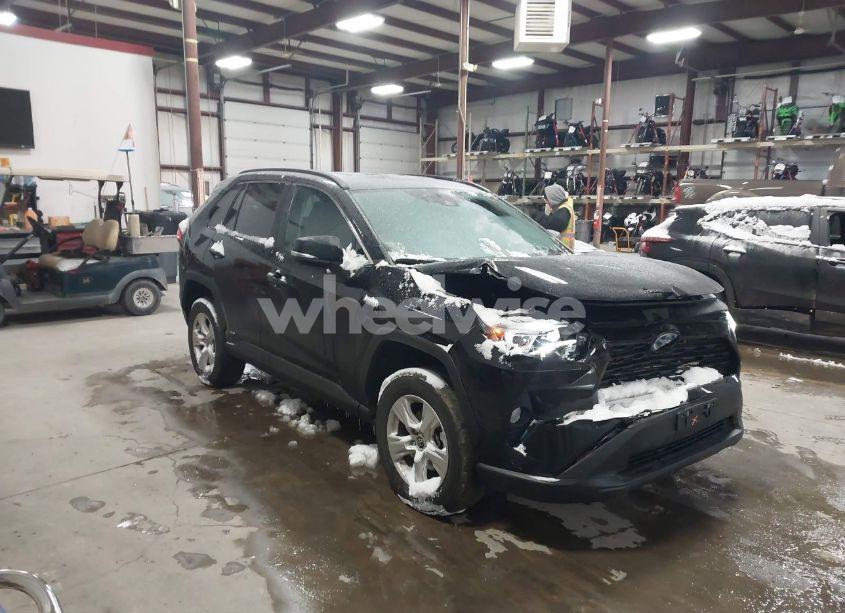 2021 Toyota Rav4 HYBRID XLE (VIN 2T3RWRFV4MW113982) main photo