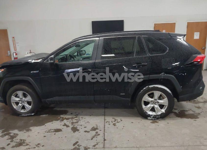Photo 14 of 2021 Toyota Rav4 HYBRID XLE (VIN 2T3RWRFV4MW113982)