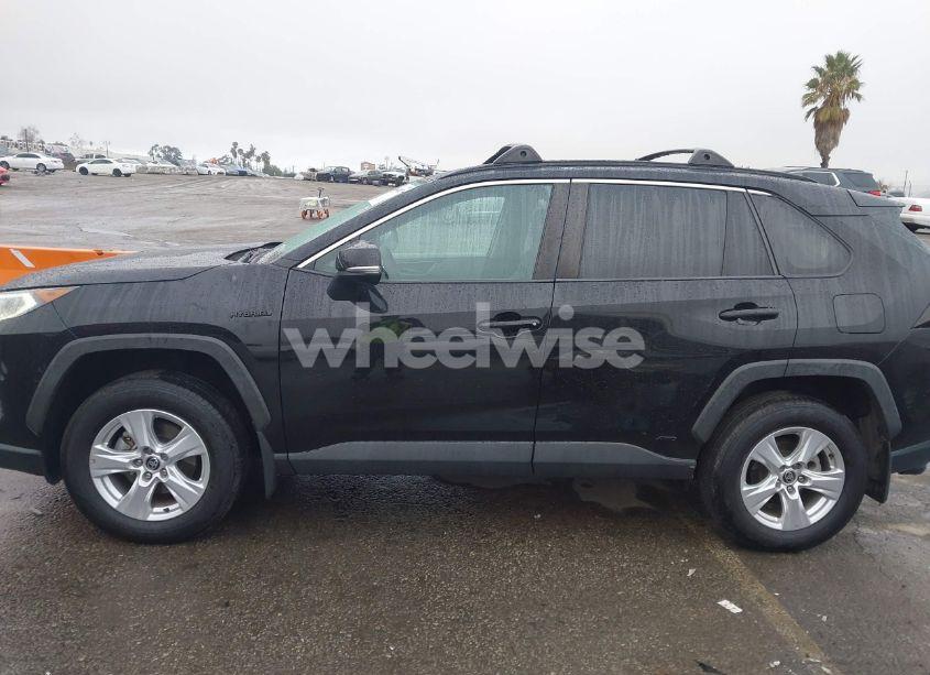 Photo 14 of 2021 Toyota Rav4 HYBRID XLE (VIN 2T3RWRFV4MW116686)