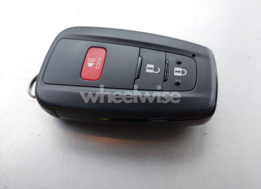 Photo 17 of 2021 Toyota Rav4 HYBRID XLE (VIN 2T3RWRFV4MW116686)