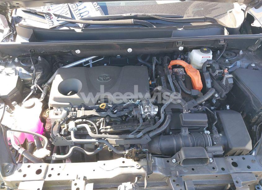 Photo 10 of 2024 Toyota Rav4 HYBRID XLE (VIN 2T3RWRFV4RW203706)