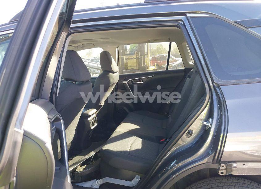 Photo 8 of 2024 Toyota Rav4 HYBRID XLE (VIN 2T3RWRFV4RW203706)