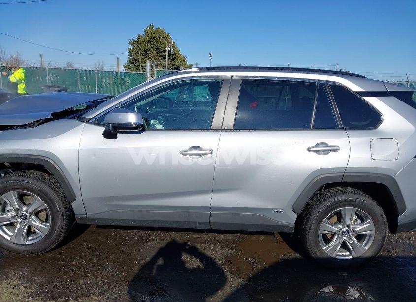 Photo 14 of 2024 Toyota Rav4 HYBRID XLE (VIN 2T3RWRFV4RW238732)
