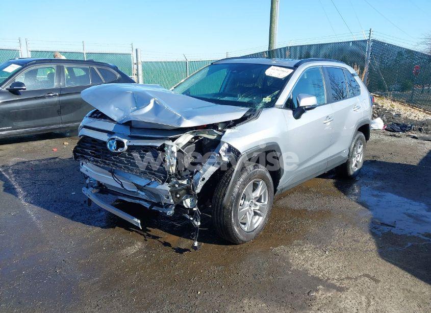 Photo 2 of 2024 Toyota Rav4 HYBRID XLE (VIN 2T3RWRFV4RW238732)