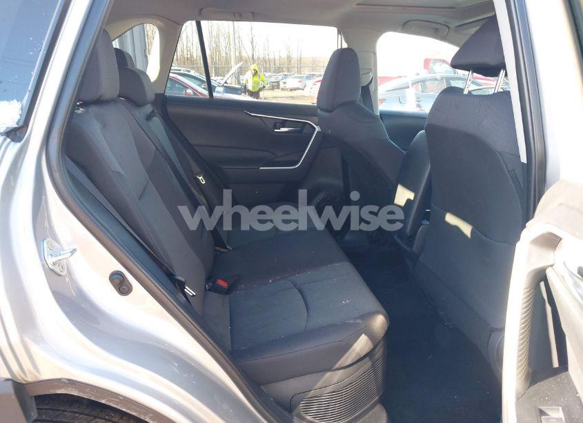 Photo 8 of 2024 Toyota Rav4 HYBRID XLE (VIN 2T3RWRFV4RW238732)