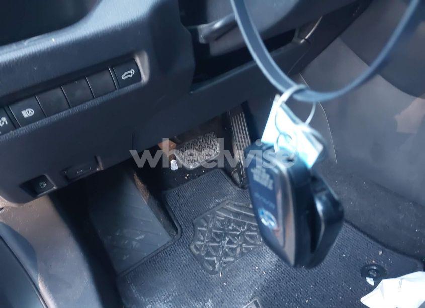 Photo 11 of 2019 Toyota Rav4 HYBRID XLE (VIN 2T3RWRFV5KW014021)