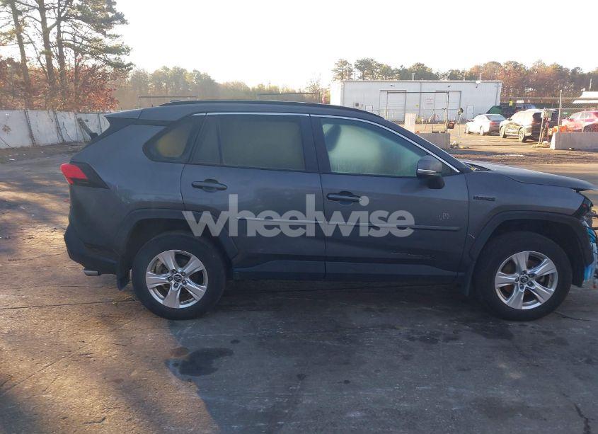 Photo 14 of 2019 Toyota Rav4 HYBRID XLE (VIN 2T3RWRFV5KW014021)