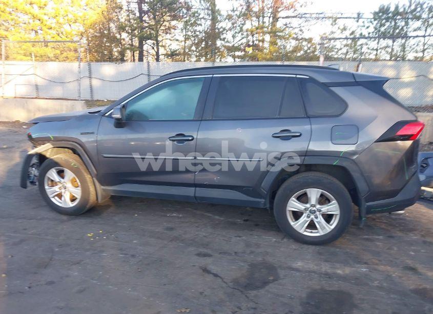 Photo 15 of 2019 Toyota Rav4 HYBRID XLE (VIN 2T3RWRFV5KW014021)