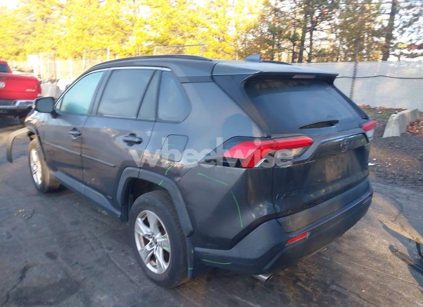 Photo 3 of 2019 Toyota Rav4 HYBRID XLE (VIN 2T3RWRFV5KW014021)