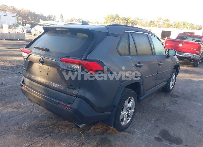 Photo 4 of 2019 Toyota Rav4 HYBRID XLE (VIN 2T3RWRFV5KW014021)