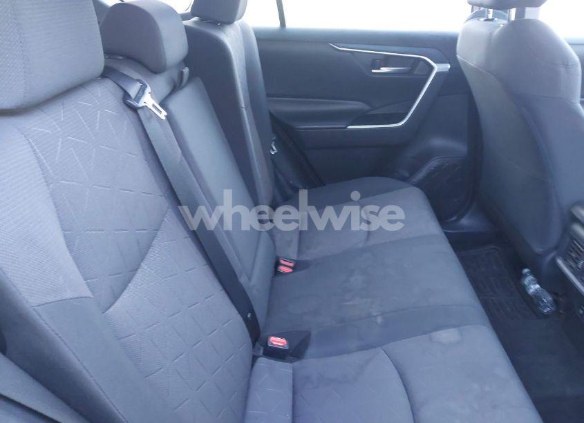 Photo 8 of 2019 Toyota Rav4 HYBRID XLE (VIN 2T3RWRFV5KW014021)