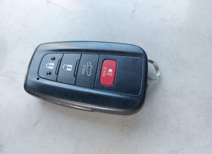 Photo 11 of 2020 Toyota Rav4 HYBRID XLE (VIN 2T3RWRFV5LW060997)