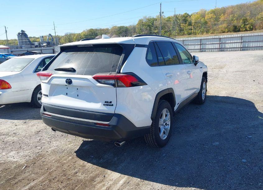 Photo 4 of 2020 Toyota Rav4 HYBRID XLE (VIN 2T3RWRFV5LW060997)