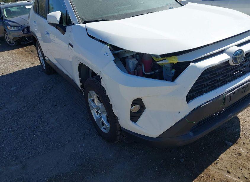 Photo 6 of 2020 Toyota Rav4 HYBRID XLE (VIN 2T3RWRFV5LW060997)
