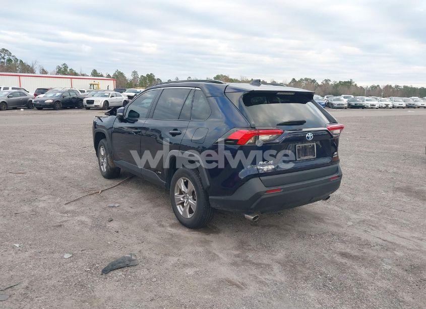 Photo 3 of 2022 Toyota Rav4 HYBRID XLE (VIN 2T3RWRFV5NW131912)