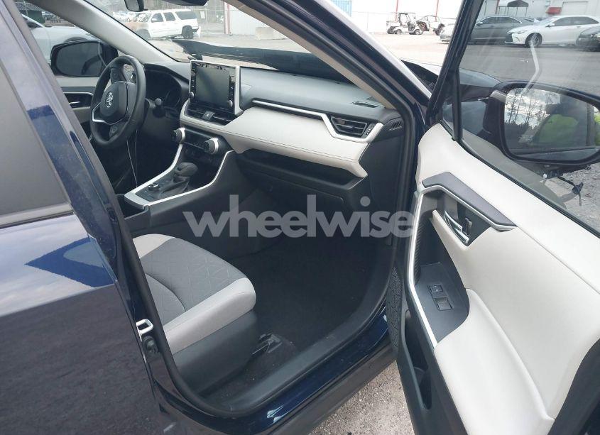 Photo 5 of 2022 Toyota Rav4 HYBRID XLE (VIN 2T3RWRFV5NW131912)