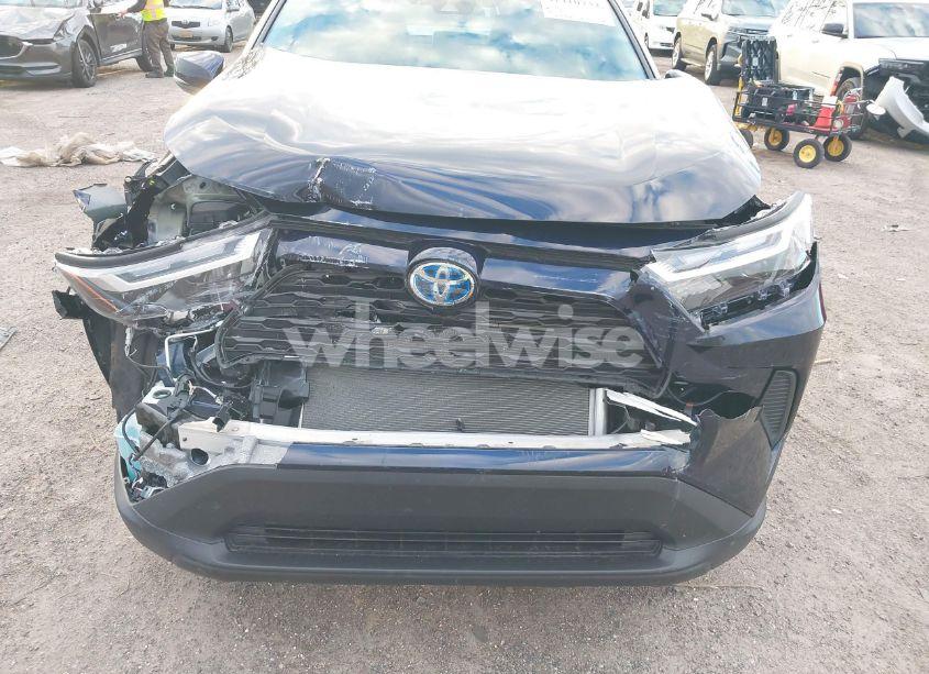 Photo 6 of 2022 Toyota Rav4 HYBRID XLE (VIN 2T3RWRFV5NW131912)
