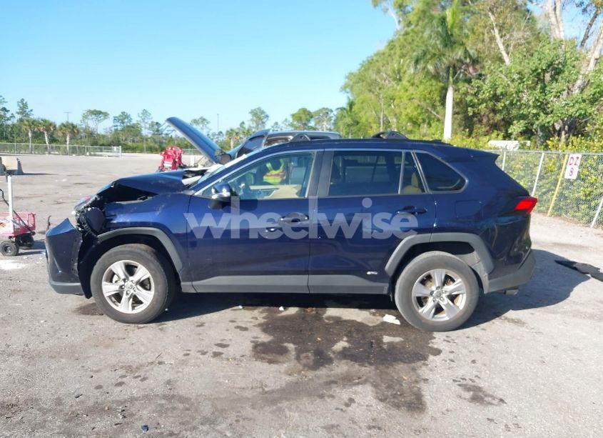 Photo 14 of 2022 Toyota Rav4 HYBRID XLE (VIN 2T3RWRFV5NW133076)