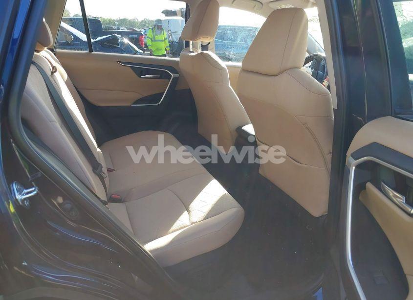 Photo 8 of 2022 Toyota Rav4 HYBRID XLE (VIN 2T3RWRFV5NW133076)