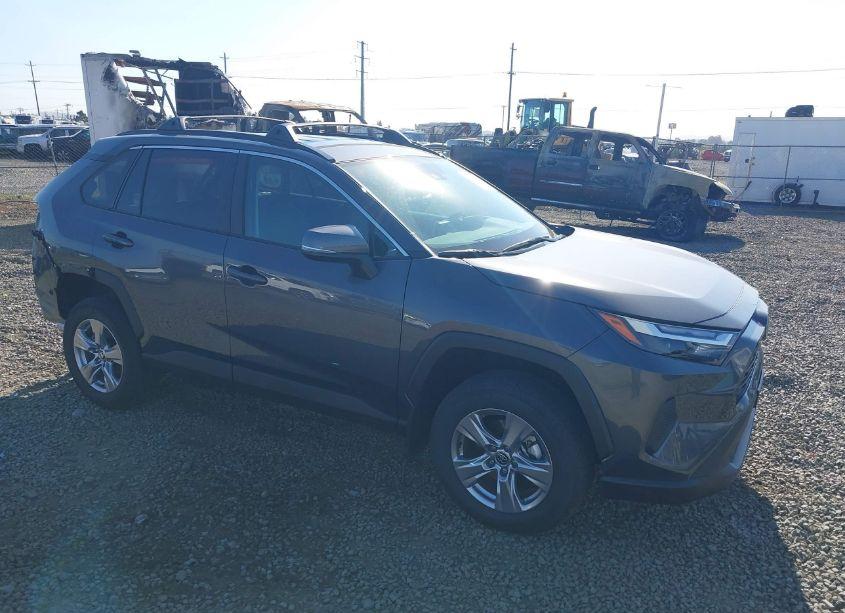 2024 Toyota Rav4 HYBRID XLE (VIN 2T3RWRFV5RW219378) main photo