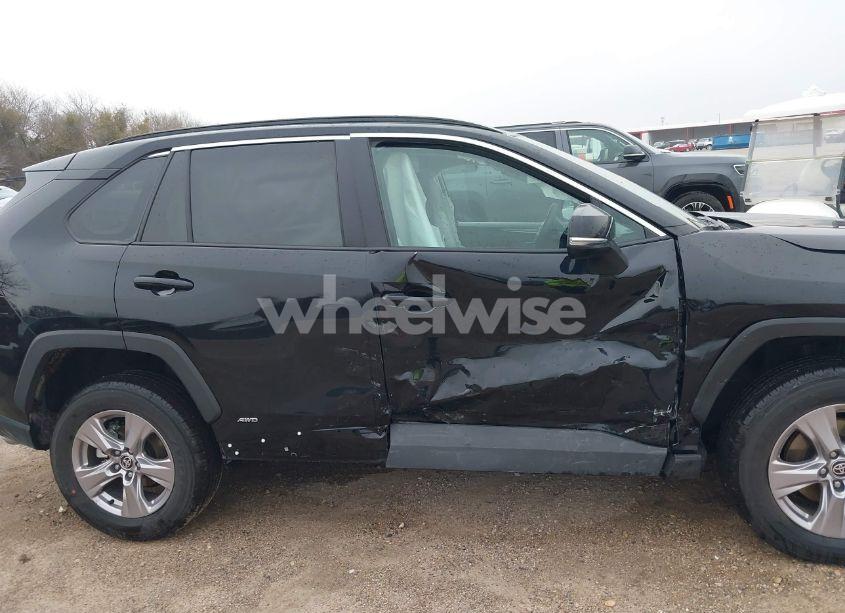 Photo 13 of 2025 Toyota Rav4 HYBRID XLE (VIN 2T3RWRFV5SW255531)