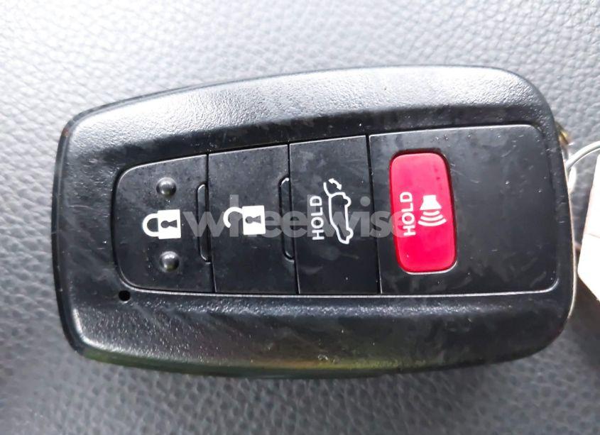 Photo 11 of 2020 Toyota Rav4 HYBRID XLE (VIN 2T3RWRFV6LW093409)